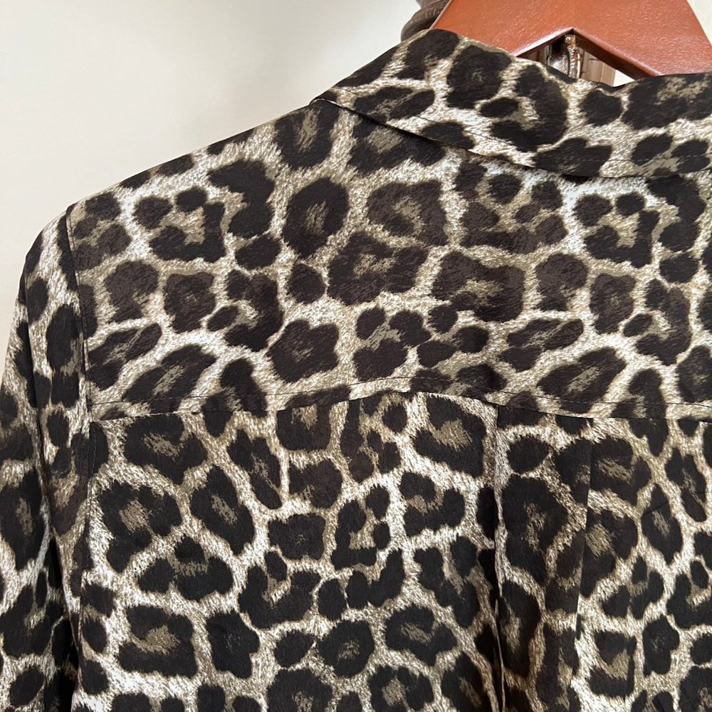 Michael Kors Women's Size L Leopard Print Point C… - image 6